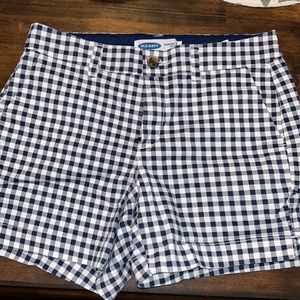 Old Navy blue and white gingham shorts